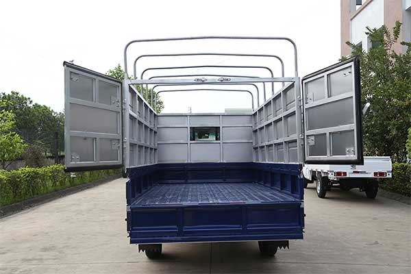 srm-t30-thung-khung-mui-noithat