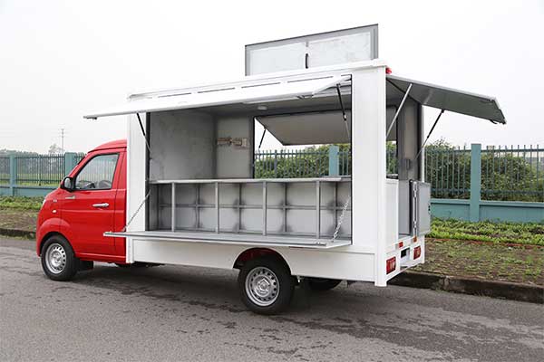srm-t30-thung-ban-hang-luu-dong-noithat